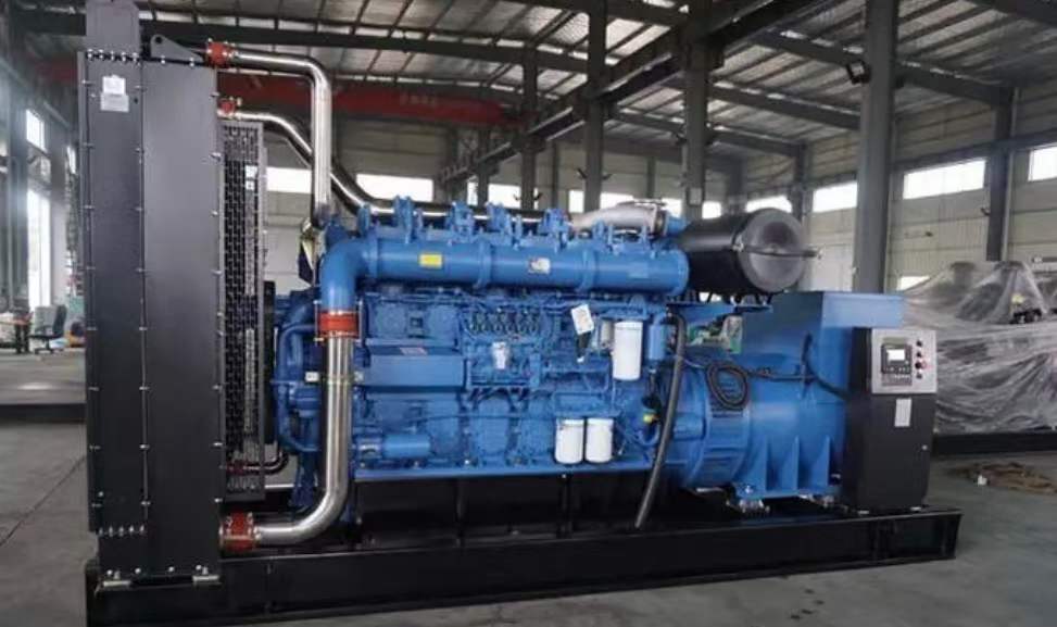 二七800kW 柴油发电机的输出电流是恒定的吗？