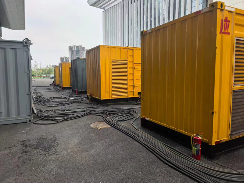 二七不同季节柴油发电机组保养有哪些注意事项?